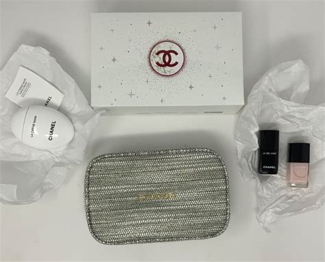 chanel under $100|chanel 2022 holiday gift set.